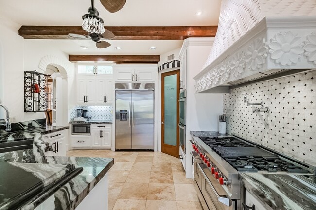 1026 Kings Forest Ln