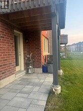 102 Watershed Gate in East Gwillimbury, ON - Building Photo - Building Photo