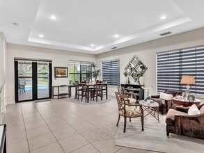 3752 NW 85th Terrace in Pembroke Pines, FL - Building Photo - Building Photo