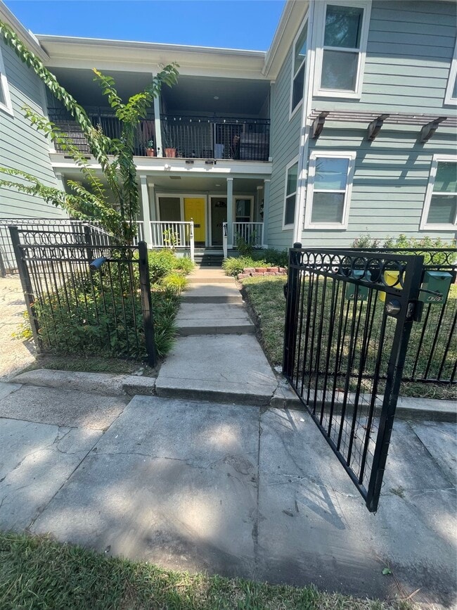 property at 4705 Park Dr