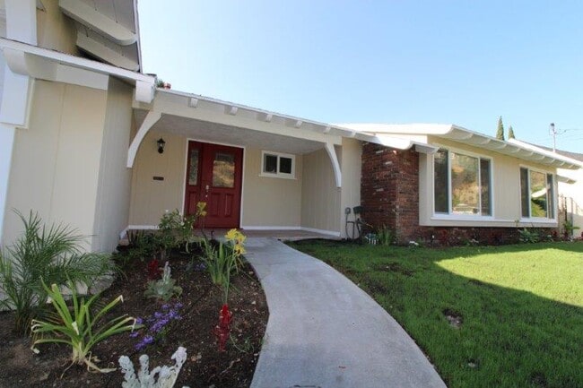 1811 Coro Terrace in Glendale, CA - Foto de edificio - Building Photo