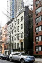 425 E 50th St in New York, NY - Building Photo - Building Photo