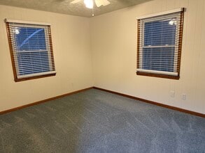 68 Webb Cove Rd, Unit D in Asheville, NC - Building Photo - Building Photo