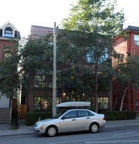 80 Beverley Street in Toronto, ON - Building Photo