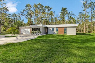 4021 12th Ave SE in Naples, FL - Building Photo - Building Photo