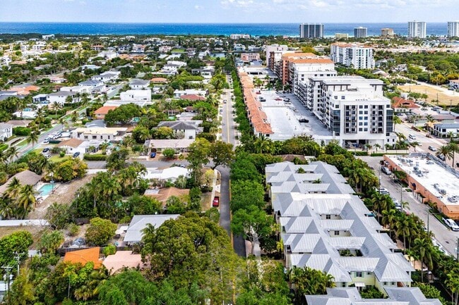 property at 244 E Boca Raton Rd
