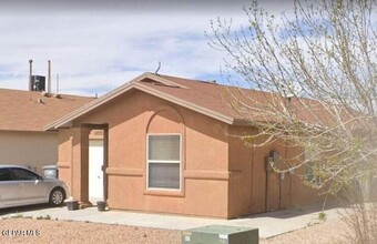 14333 Island Point Dr in El Paso, TX - Building Photo - Building Photo