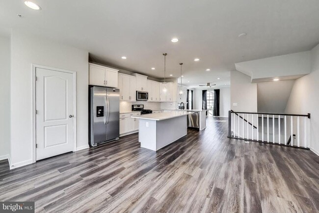 property at 2530 Lanham Hill Cir
