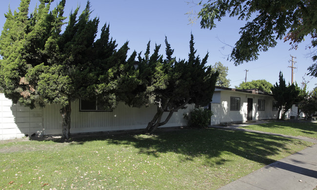 3411 W Orange Ave in Anaheim, CA - Building Photo - Building Photo