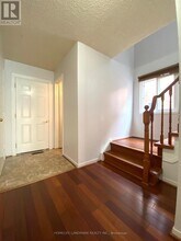 15 Hanson Rd in Mississauga, ON - Building Photo - Building Photo