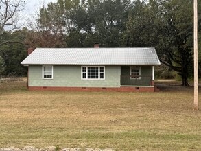 20089 Padgett Rd in Andalusia, AL - Foto de edificio - Building Photo