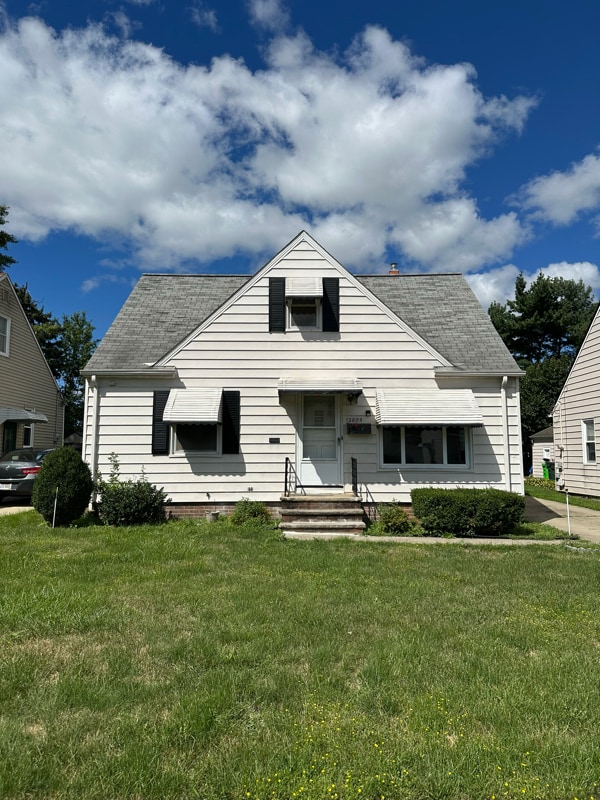 property at 12805 Oakview Blvd