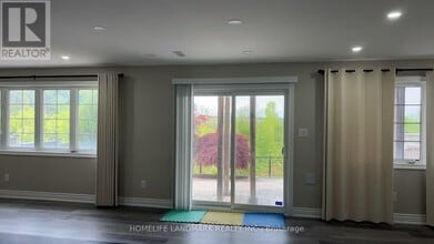 122 Santa Amato Crescent in Vaughan, ON - Building Photo - Building Photo