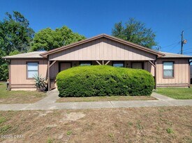 3435 Orchard Wood Rd in Panama City, FL - Building Photo
