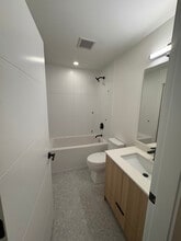 20769 Fraser Hwy in Langley, BC - Building Photo - Building Photo