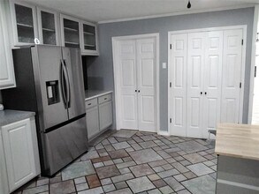 2317 Meadow Dale in Irving, TX - Building Photo - Building Photo