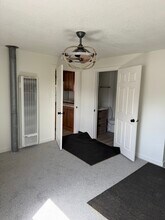 328 6th Ave E in Dickinson, ND - Building Photo - Building Photo
