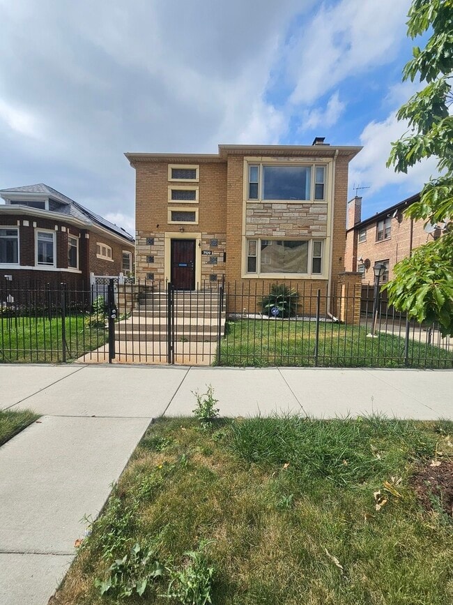 property at 7920 S Winchester Ave
