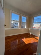 352 Wilmot Ave in Bridgeport, CT - Building Photo - Building Photo