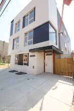 1918 E Cumberland St in Philadelphia, PA - Building Photo - Building Photo