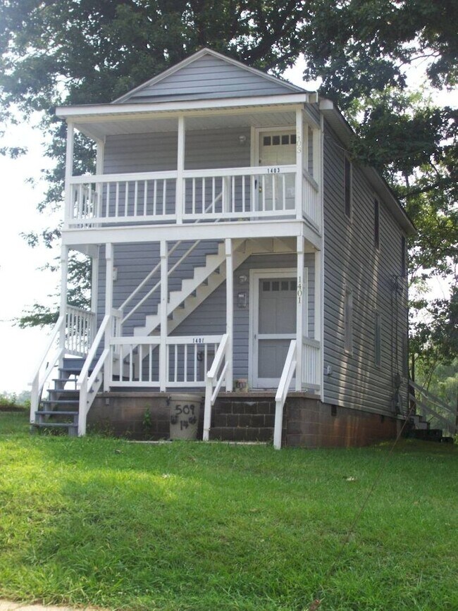 property at 1403-1403 Underwood Ave