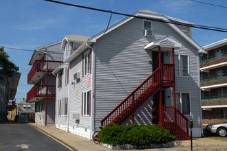 52 Porter Ave in Seaside Heights, NJ - Foto de edificio - Building Photo