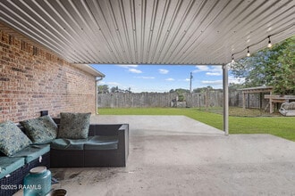 116 Alexis Dr in Opelousas, LA - Building Photo - Building Photo