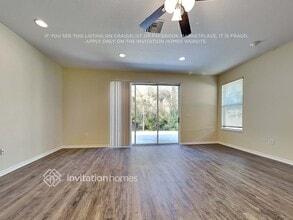 27609 Edenfield Dr in Wesley Chapel, FL - Foto de edificio - Building Photo