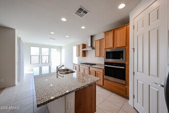 27633 N 71st Ave in Peoria, AZ - Building Photo - Building Photo