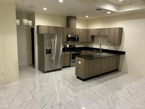 11 Downing Ave in Edinburg, TX - Building Photo - Building Photo