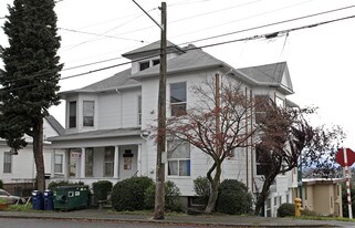 Viewpoint Apartments in Seattle, WA - Building Photo