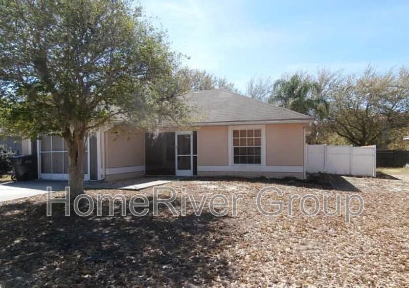 225 Glasgow Ct in Davenport, FL - Building Photo