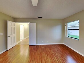 5529 NW 62nd Ave in Coral Springs, FL - Building Photo - Building Photo