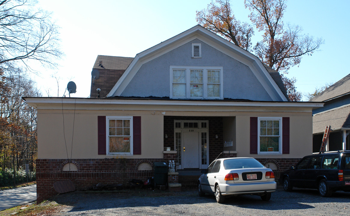 110 E Markham Ave in Durham, NC - Building Photo