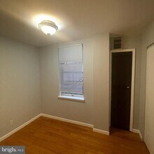 764 S 4th St in Philadelphia, PA - Building Photo - Building Photo