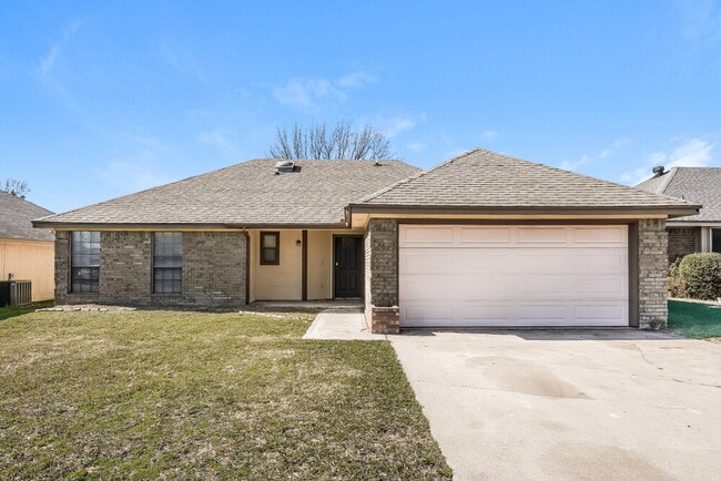 property at 1433 Grovecrest Dr