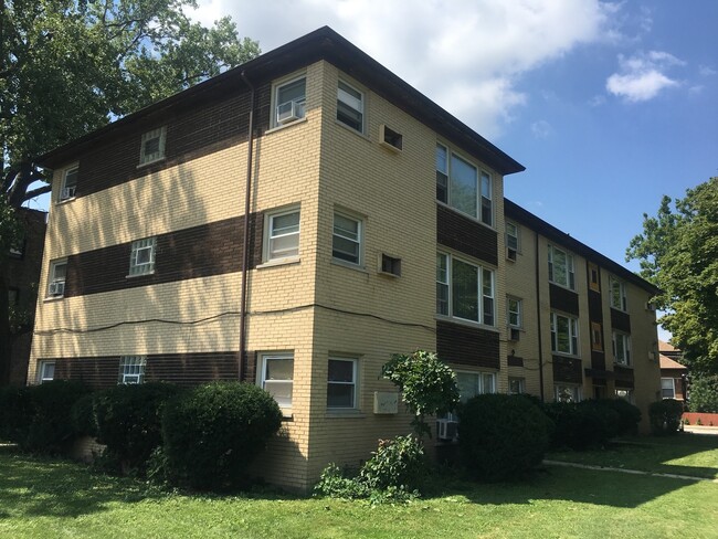 property at 875 E 87th Pl