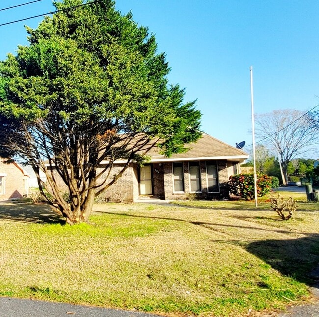 property at 704 Gayle St