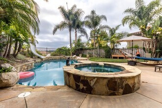 3276 Avenida La Cima in Carlsbad, CA - Building Photo - Building Photo