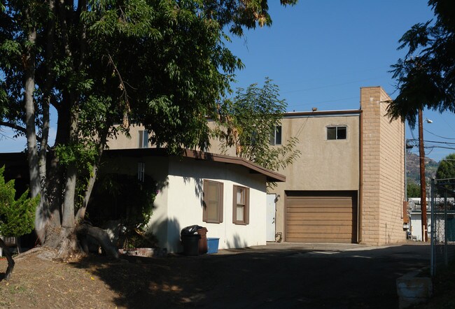 10024 Dolores St in Spring Valley, CA - Building Photo - Building Photo