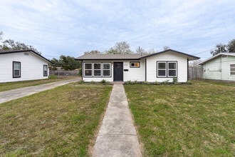 4222 Sherwood Dr, Unit SI FL1-ID1268435P in Corpus Christi, TX - Building Photo - Building Photo