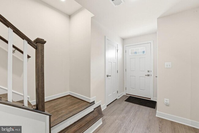 42538 Tiber Falls Sq