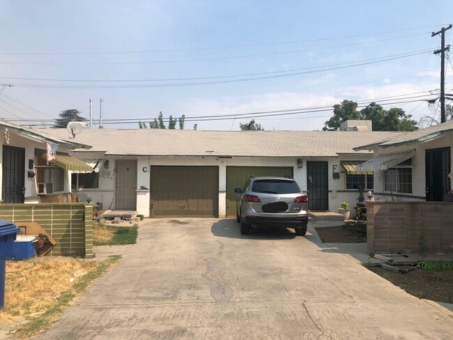 610 Columbus St in Bakersfield, CA - Building Photo - Building Photo