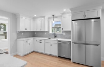 22 James St in Woburn, MA - Building Photo - Building Photo