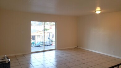 7449 Weld St in Oakland, CA - Building Photo - Building Photo