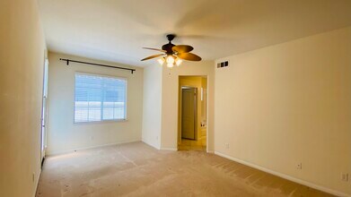 64 Shadowplay in Irvine, CA - Building Photo - Building Photo