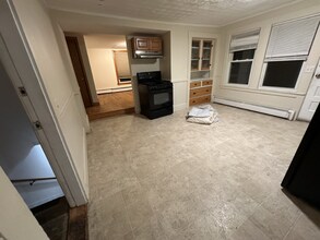 36-38-38 Forest St, Unit 2 in Methuen, MA - Building Photo - Building Photo