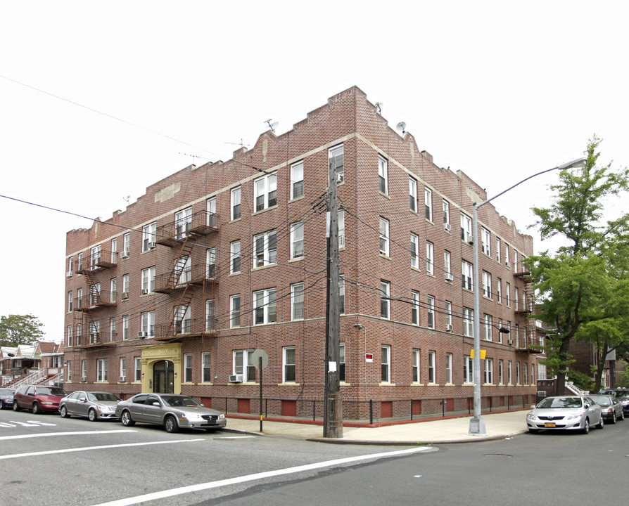 Highway Court in Brooklyn, NY - Building Photo