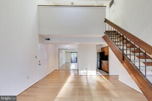 1639 Carriage House Terrace in Silver Spring, MD - Building Photo