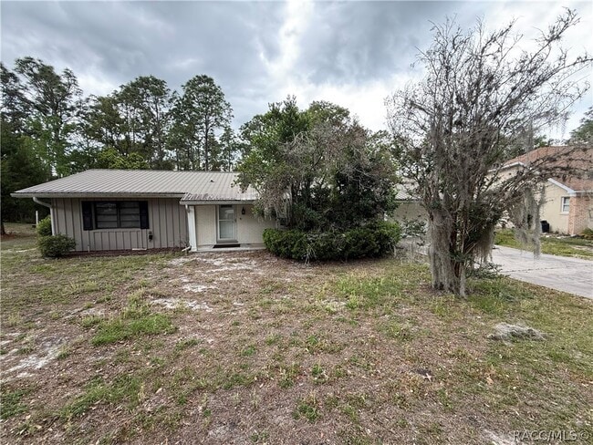 property at 19 Boxelder Ct